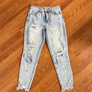 Tinseltown Light Blue Distressed Ankle Jeans